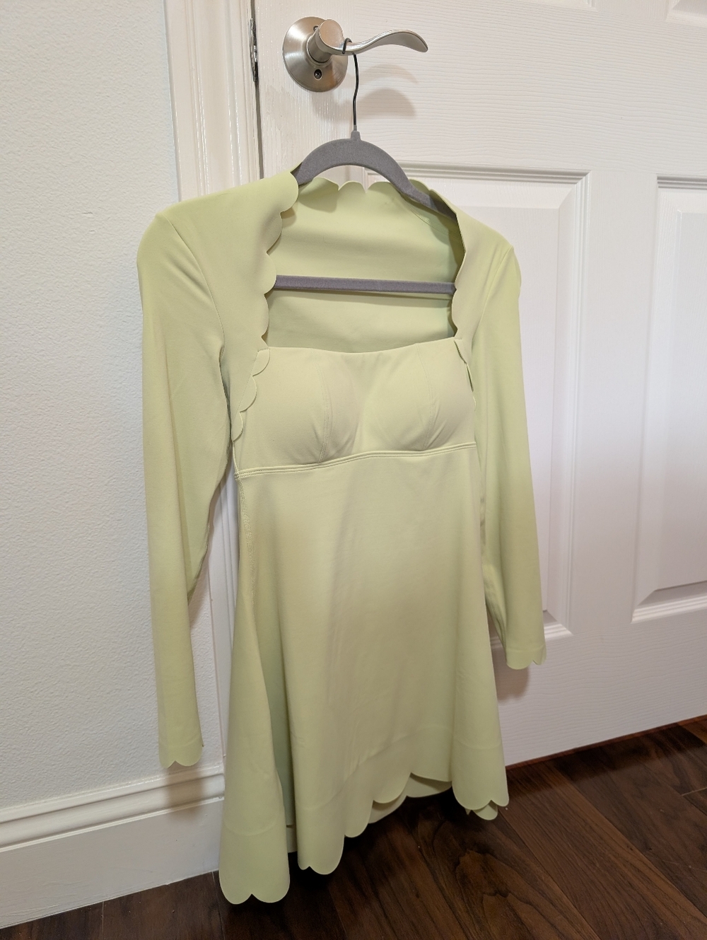 Wiskii Scallop Dress In lime Green 💚